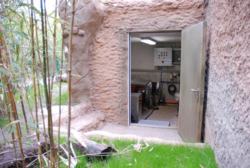 Zoo Duisburg AG - Eingang Filtergebäude